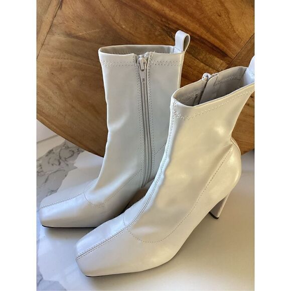 Zara Womens Euro Off White Mid Height 4” Boot Sz 38 (7.5) Zip Closure - Picture 3 of 14